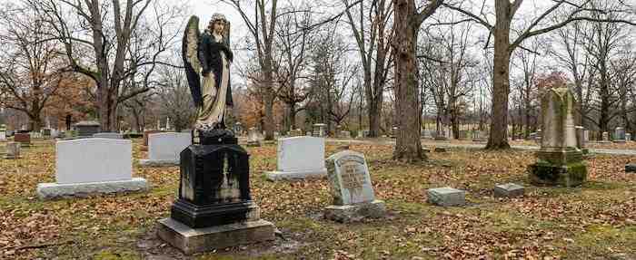 Professional headstone cleaning service in Indiana cemetery