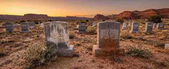 Professional headstone cleaning service in New Mexico cemetery