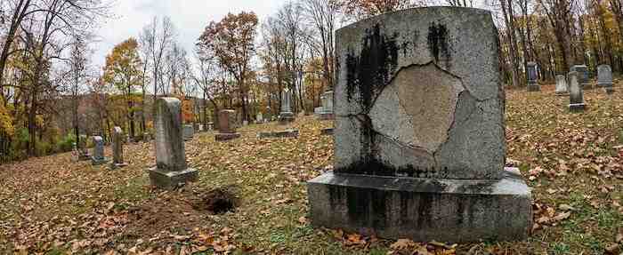 Professional headstone cleaning service in Pennsylvania cemetery